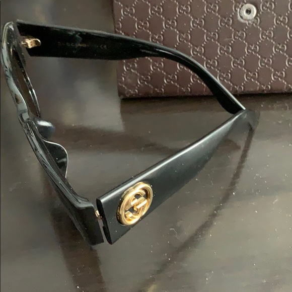 Authentic Gucci - Picture 1 of 2